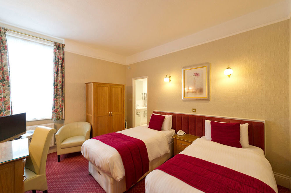 ברנסטייפל The Royal & Fortescue Hotel מראה חיצוני תמונה